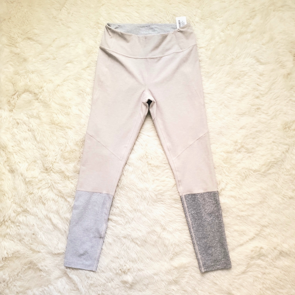 NWT 7/8 Outdoor Voices Colorblock Leggings